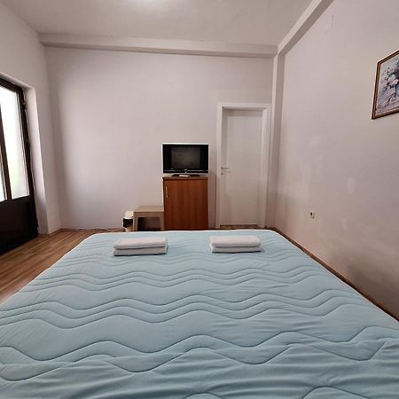 Studio Apartments Oleg Ohrid Exteriör bild