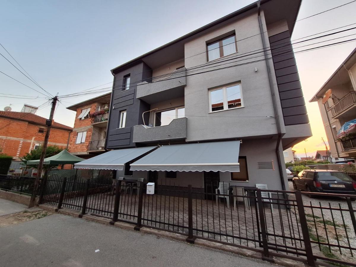 Studio Apartments Oleg Ohrid Exteriör bild