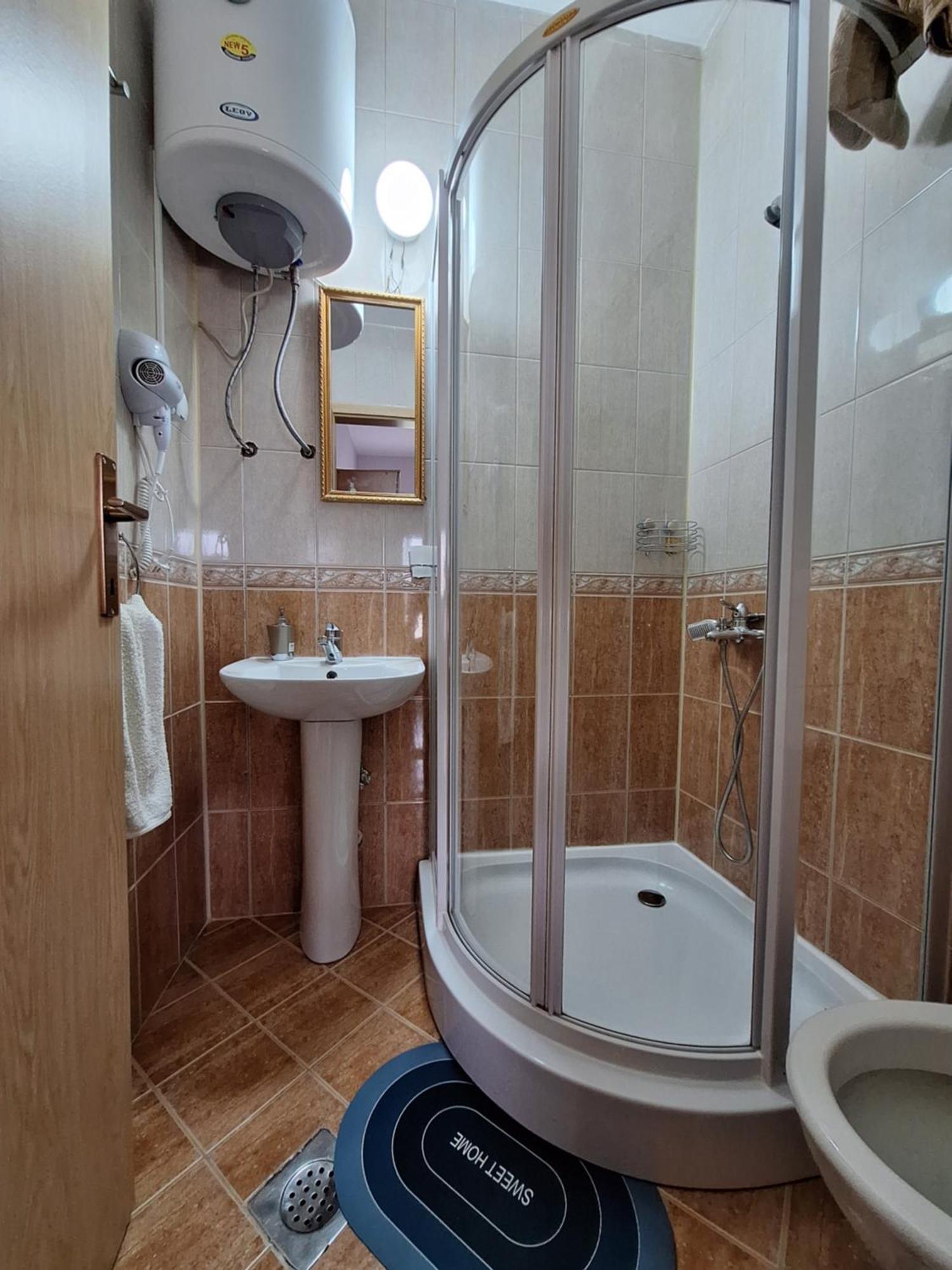 Studio Apartments Oleg Ohrid Exteriör bild